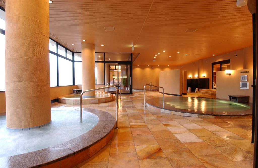 Iizaka Hotel Juraku Fukushima  Zewnętrze zdjęcie