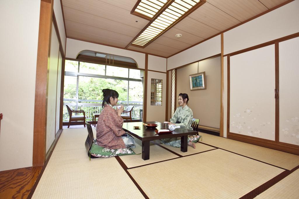 Iizaka Hotel Juraku Fukushima  Zewnętrze zdjęcie