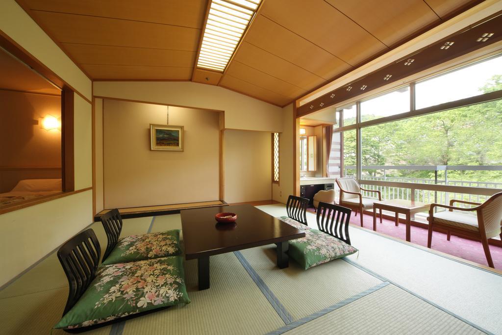 Iizaka Hotel Juraku Fukushima  Zewnętrze zdjęcie