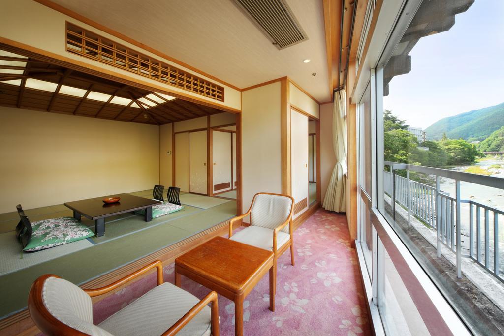 Iizaka Hotel Juraku Fukushima  Zewnętrze zdjęcie