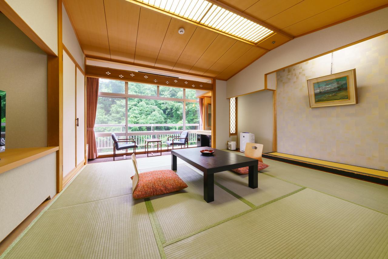 Iizaka Hotel Juraku Fukushima  Zewnętrze zdjęcie