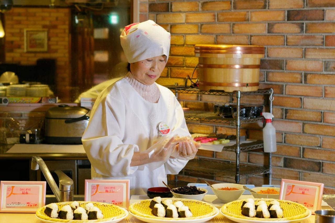 Iizaka Hotel Juraku Fukushima  Zewnętrze zdjęcie